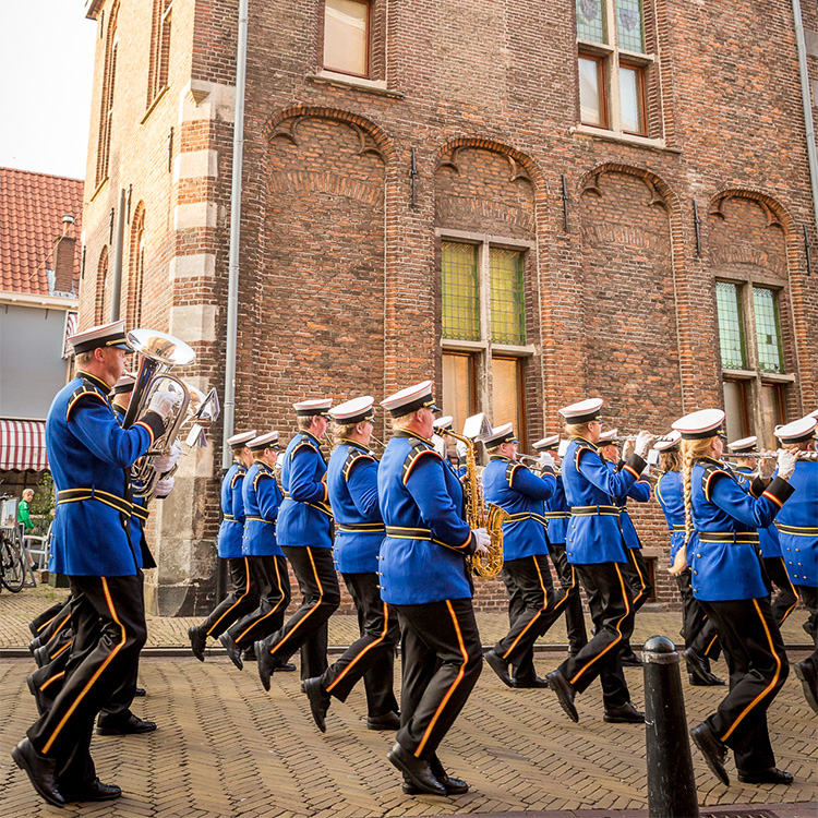 Wie zijn wij?
